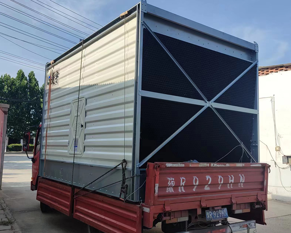 南阳菱宇方形横流式钣金冷却塔LYH-150T整塔出货